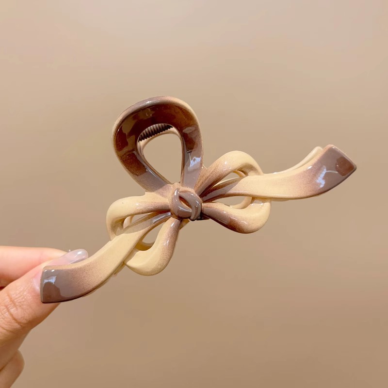Brown bow