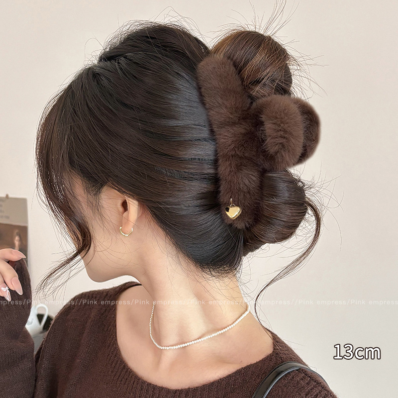 Brown plush gripper 13cm